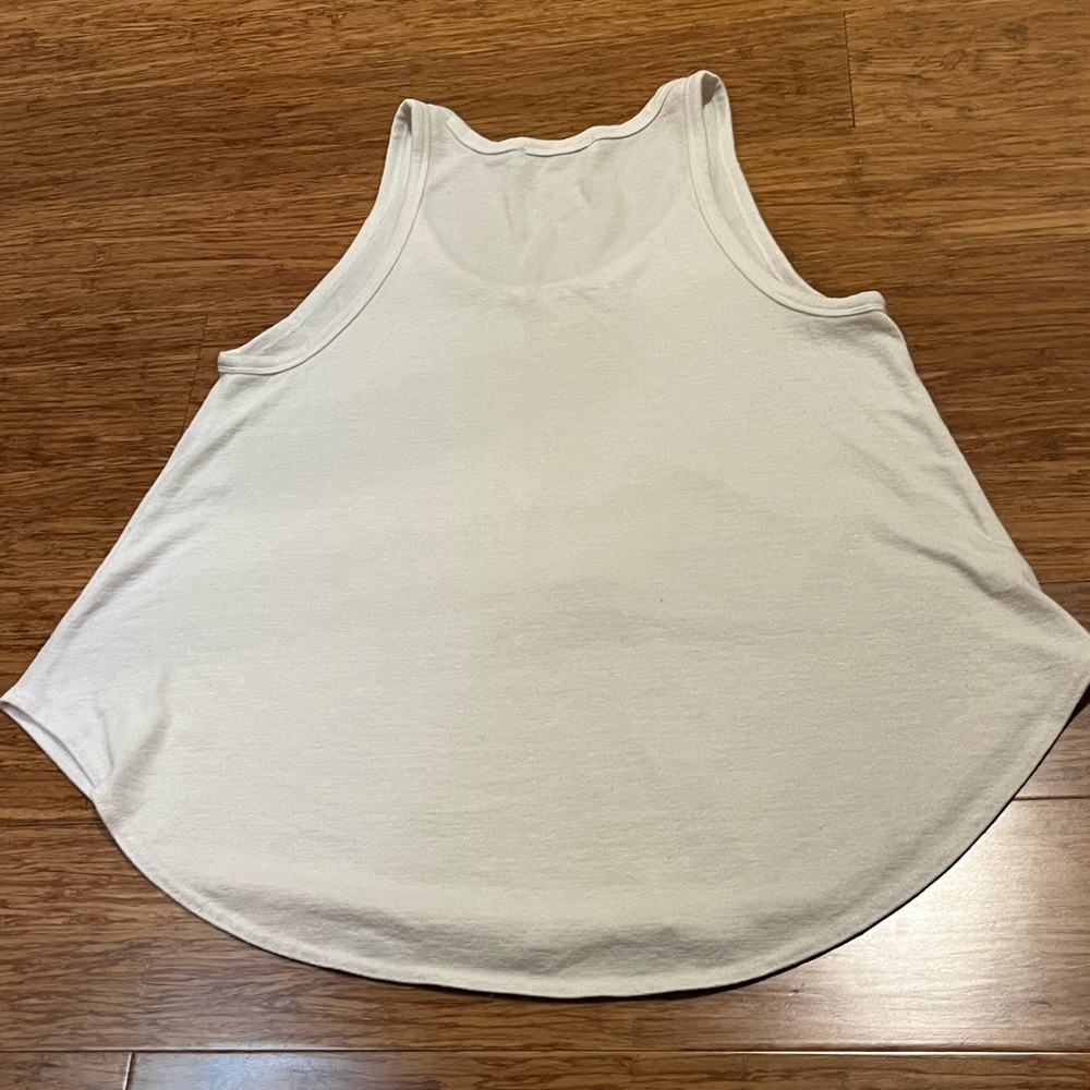 Aritzia Wilfred Free Off White Ivory Scoop Round Neck Tank Top. Size Large - Picture 6 of 10